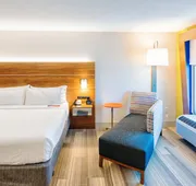 Holiday Inn Express Charleston by IHG hotel detail image 4