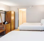 Holiday Inn Express Charleston by IHG hotel detail image 7