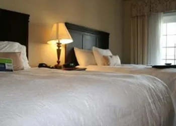 Hampton Inn & Suites Galveston hotel thumbnail 7