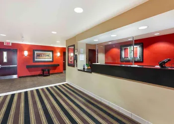Extended Stay America Suites Cleveland Brooklyn hotel thumbnail 2