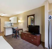 Extended Stay America Suites Cleveland Brooklyn hotel detail image 7
