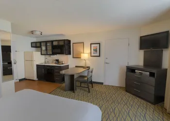 Candlewood Suites Rogers / Bentonville by IHG hotel thumbnail 6