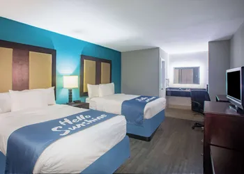 Days Inn by Wyndham Mobile I-65 hotel thumbnail 7