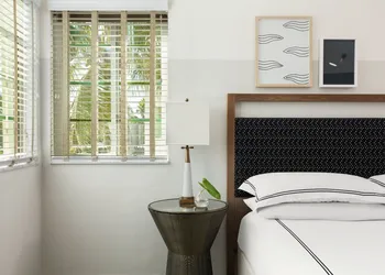 Kimpton Surfcomber Hotel by IHG hotel thumbnail 3