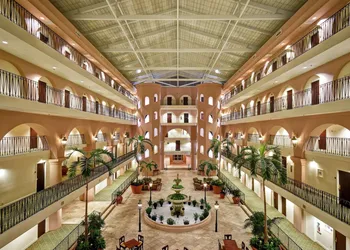 Embassy Suites by Hilton Charleston Historic District hotel thumbnail 3