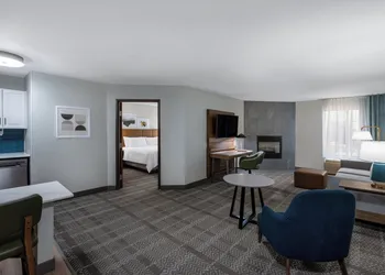 Staybridge Suites West Des Moines by IHG hotel thumbnail 5