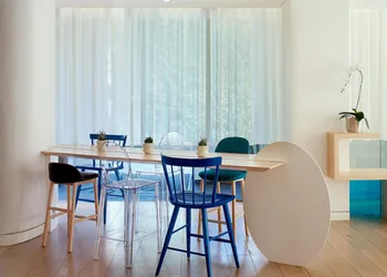 The Valorian Los Angeles, Curio Collection by Hilton hotel thumbnail 4