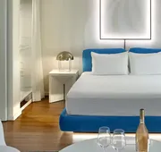 The Valorian Los Angeles, Curio Collection by Hilton hotel detail image 5