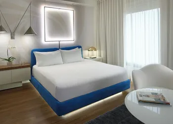 The Valorian Los Angeles, Curio Collection by Hilton hotel thumbnail 8
