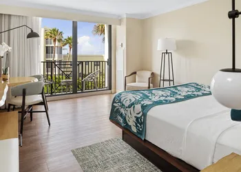 Opal Grand Oceanfront Resort & Spa hotel thumbnail 8