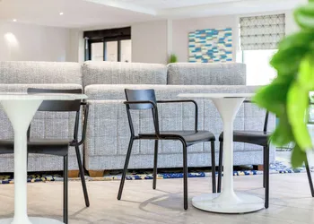 DoubleTree by Hilton Austin - University Area hotel thumbnail 2