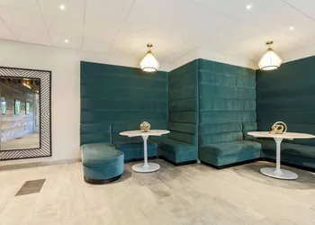 DoubleTree by Hilton Austin - University Area hotel thumbnail 5
