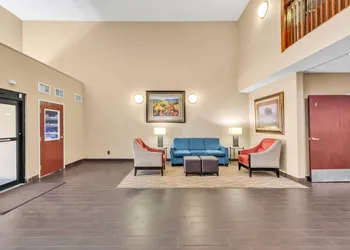 Comfort Suites Lakewood - Denver hotel thumbnail 7
