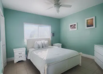 Hollywood Beachside Boutique Suites hotel thumbnail 3