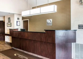 Sleep Inn & Suites of Lancaster County hotel thumbnail 3