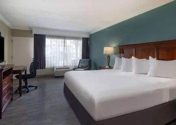 The Sandbar Hotel, Trademark Collection by Wyndham hotel thumbnail 3