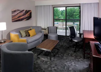 Courtyard by Marriott Wichita East hotel thumbnail 7