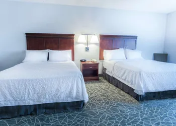 Hampton Inn & Suites Berkshires-Lenox hotel thumbnail 8