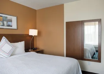 Fairfield Inn & Suites by Marriott Fort Collins/Loveland hotel thumbnail 5
