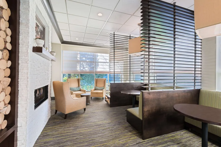 Hilton Garden Inn Westbury hotel detail image 2