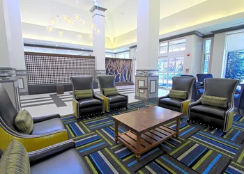 Hilton Garden Inn Westbury hotel thumbnail 5