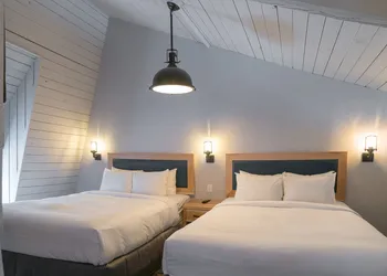 Tunnel Mountain Resort hotel thumbnail 7