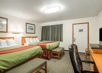Rodeway Inn Newport hotel thumbnail 8