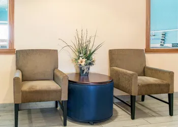 Quality Inn Noblesville - Indianapolis hotel thumbnail 2
