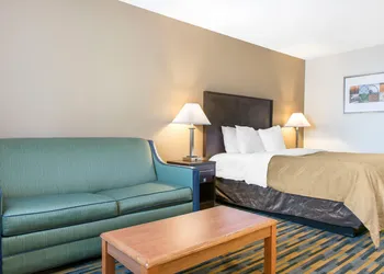 Quality Inn Noblesville - Indianapolis hotel thumbnail 4