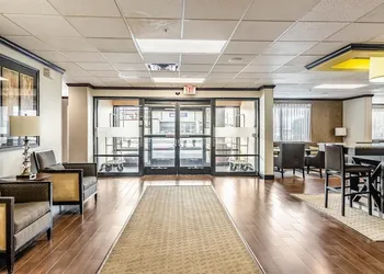 Wingate by Wyndham Conway AR hotel thumbnail 2