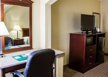 Quality Inn Fuquay Varina East hotel thumbnail 6