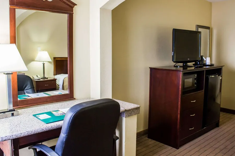 Quality Inn Fuquay Varina East hotel detail image 6