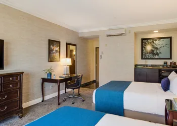 Ayres Suites Diamond Bar hotel thumbnail 8
