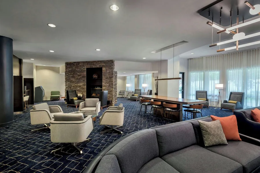 Courtyard by Marriott Paramus hotel detail image 2