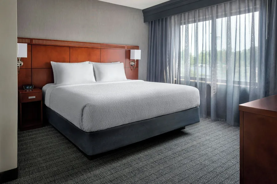 Courtyard by Marriott Paramus hotel detail image 6