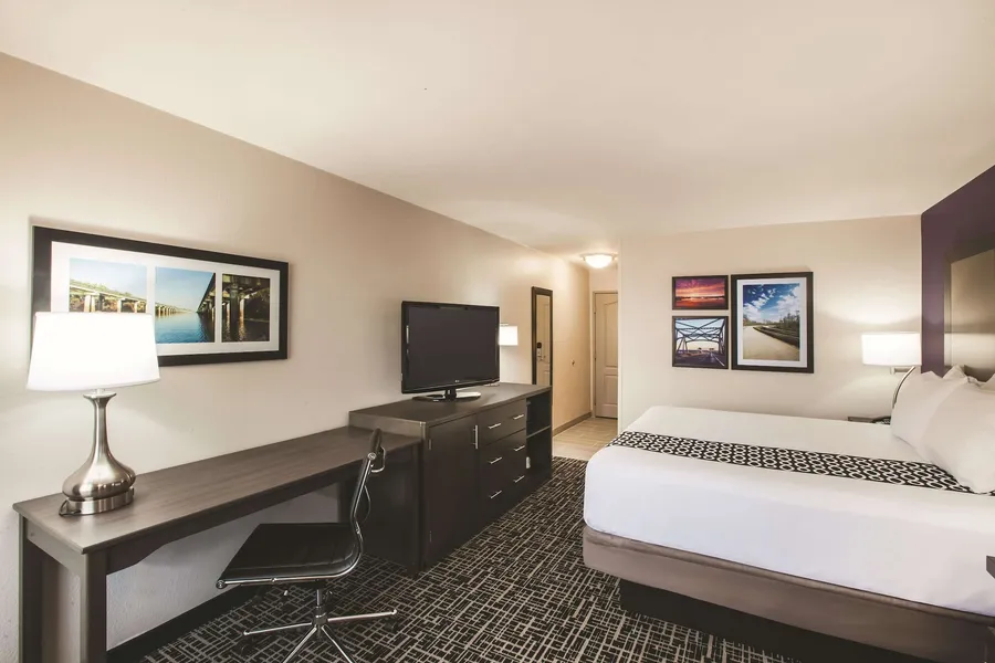 La Quinta Inn & Suites by Wyndham Walker - Denham Springs hotel detail image 6