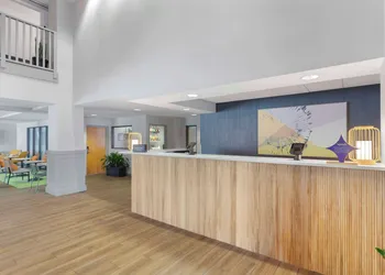 Spark by Hilton Greensboro hotel thumbnail 5