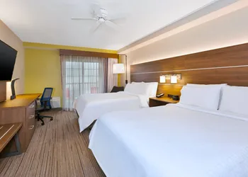 Holiday Inn Express & Suites Petoskey by IHG hotel thumbnail 6