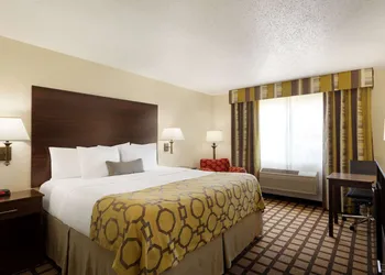 Baymont by Wyndham Salina hotel thumbnail 3
