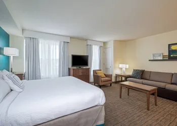 Residence Inn by Marriott Salisbury hotel thumbnail 2