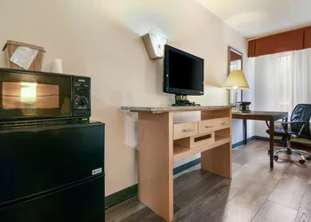 SureStay Plus Hotel by Best Western Tarboro hotel thumbnail 5