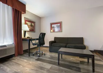 SureStay Plus Hotel by Best Western Tarboro hotel thumbnail 7