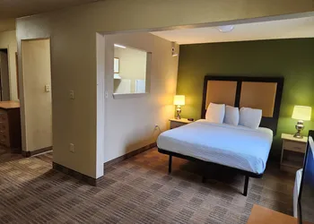 Suburban Studios Columbus - Dublin hotel thumbnail 5