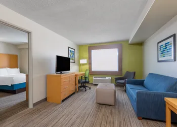 Holiday Inn Express & Suites Wheat Ridge-Denver West by IHG hotel thumbnail 7