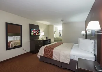 Red Roof Inn Columbus Northeast - Westerville hotel thumbnail 5