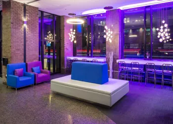 Travelodge Hotel by Wyndham Montreal Centre hotel thumbnail 6