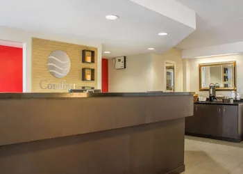 Comfort Inn Brantford hotel thumbnail 4