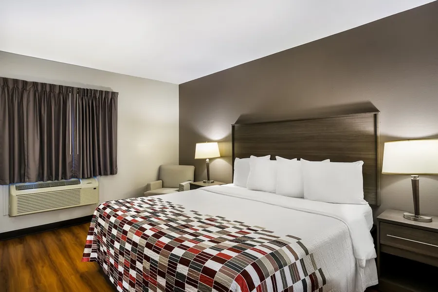 Red Roof Inn Denver - Lancaster County hotel detail image 6