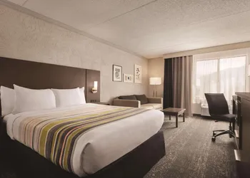 Country Inn & Suites by Radisson, Mt. Pleasant-Racine West, WI hotel thumbnail 7