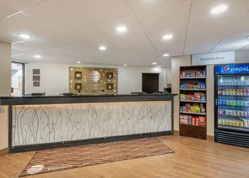 Comfort Inn Indianapolis South hotel thumbnail 3